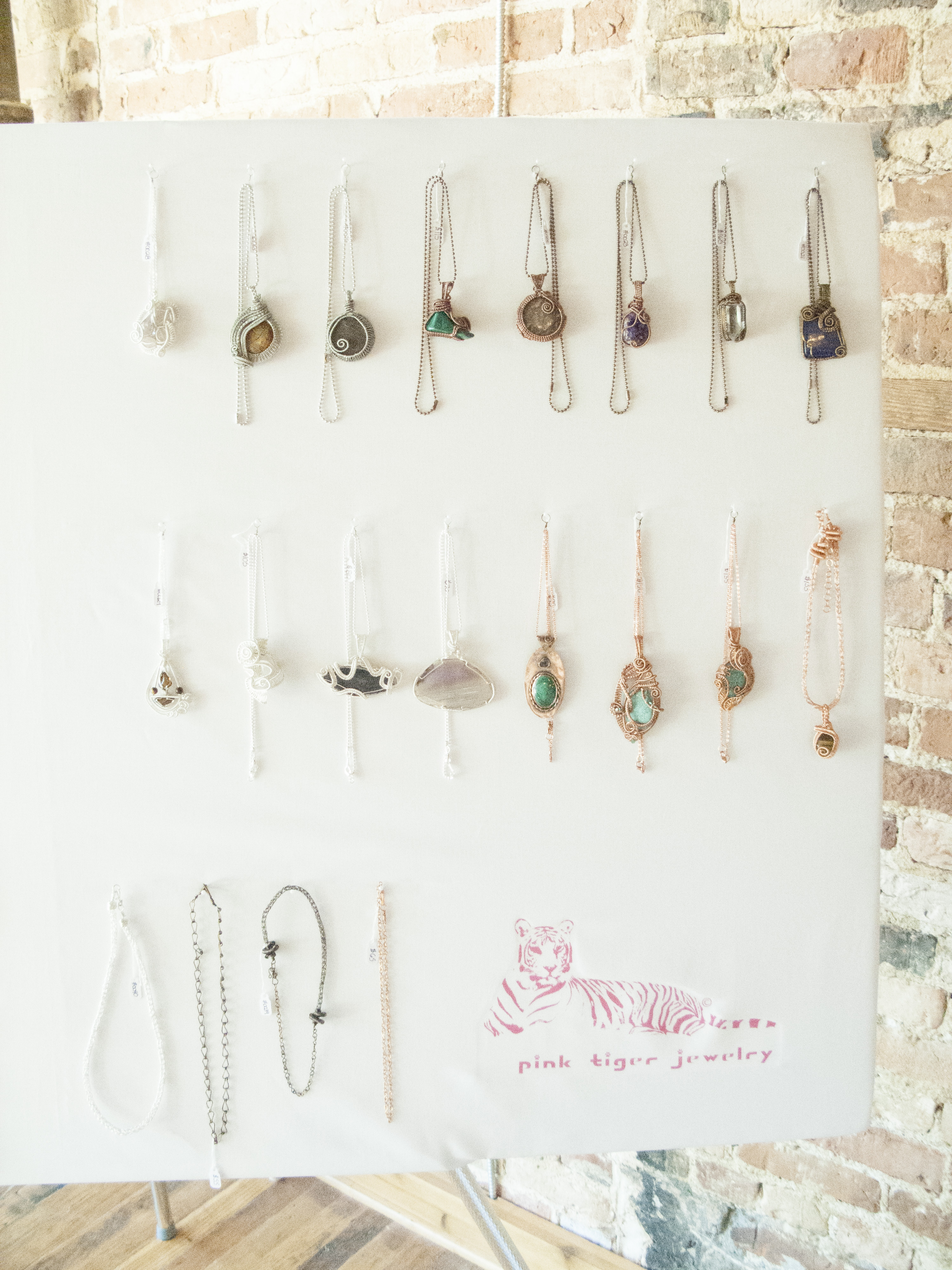 Pink Tiger Jewelry Pendant Display