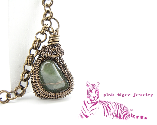 Green Jasper Pendant with 2-in-1 Chainmaille